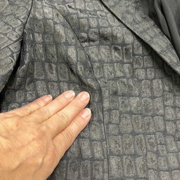 CHICO'S Sephia Croc Embossed Charcoal/Black Subtle Sheen Blazer SZ M (8) - Picture 12 of 16